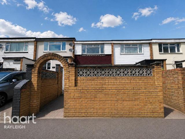 House for rent in Vange, Essex