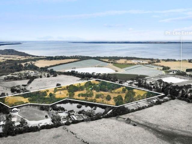 Cottage for sale in Camerons Creek, Victoria