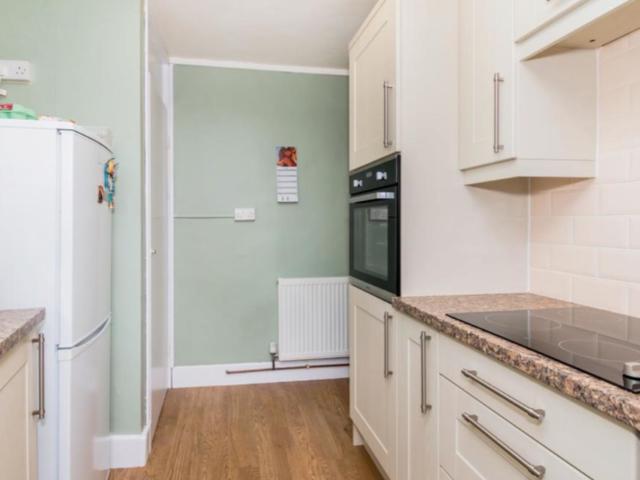 Apartment for rent in Goldthorn Hill, West Midlands