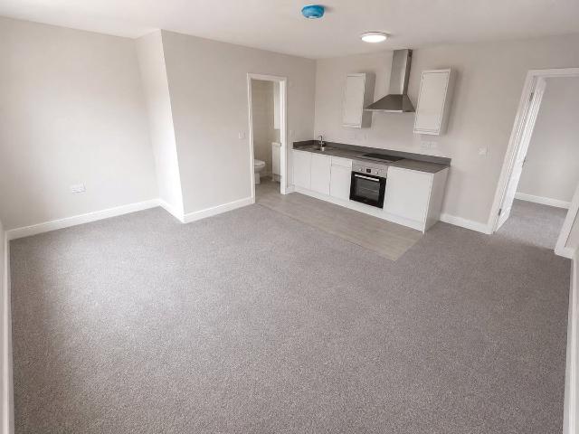 Studio for rent in West Midlands