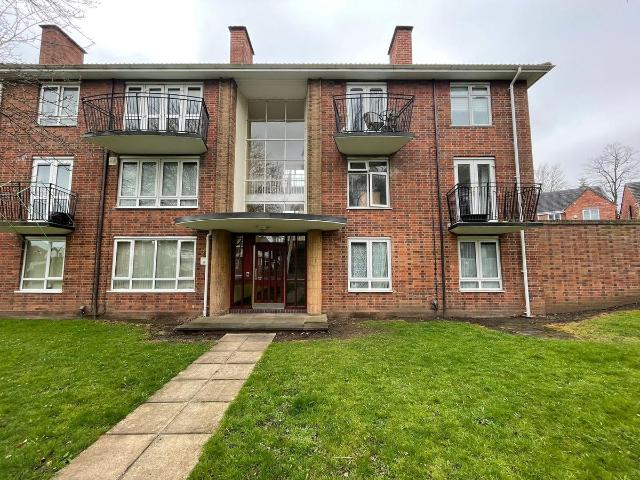 Apartment for rent in Goldthorn Hill, Compton