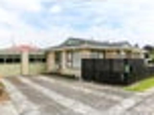 Townhouse for rent in Hillsborough, Taranaki