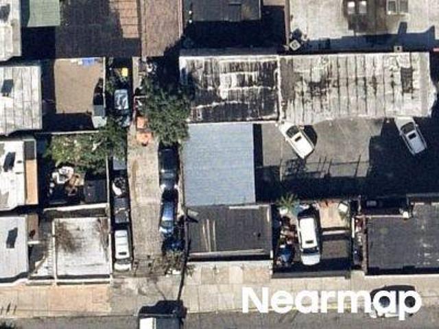 Property for sale in The Bronx, Arverne