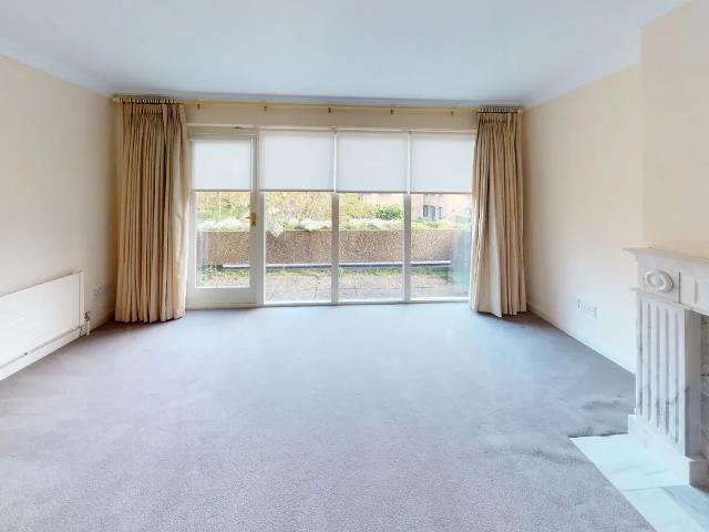 House to rent in Merrion Village, Dublin