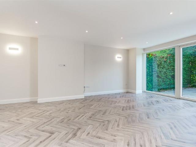 House to rent in Bluebell, North Tipperary