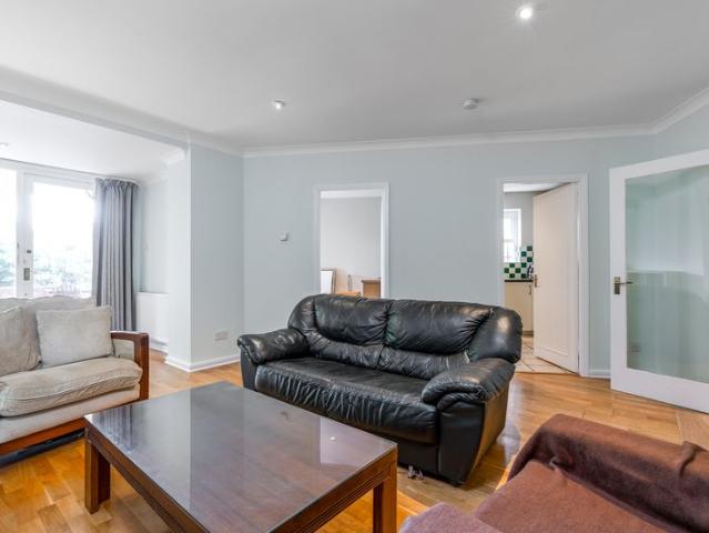 House to rent in Bluebell, North Tipperary