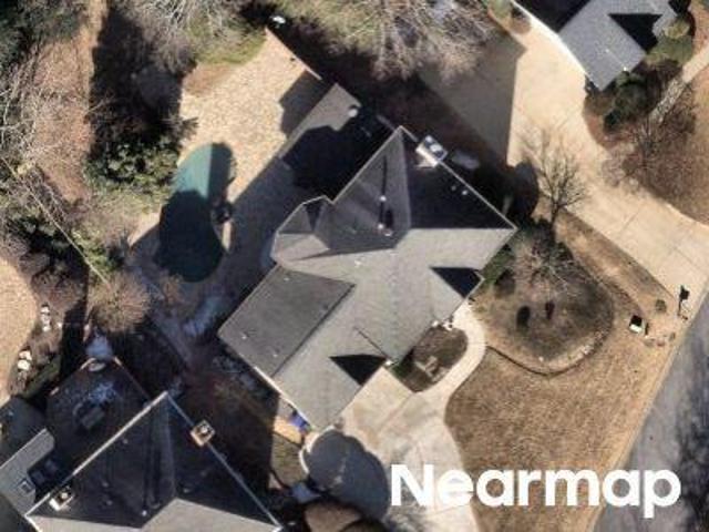 House for sale in Roswell