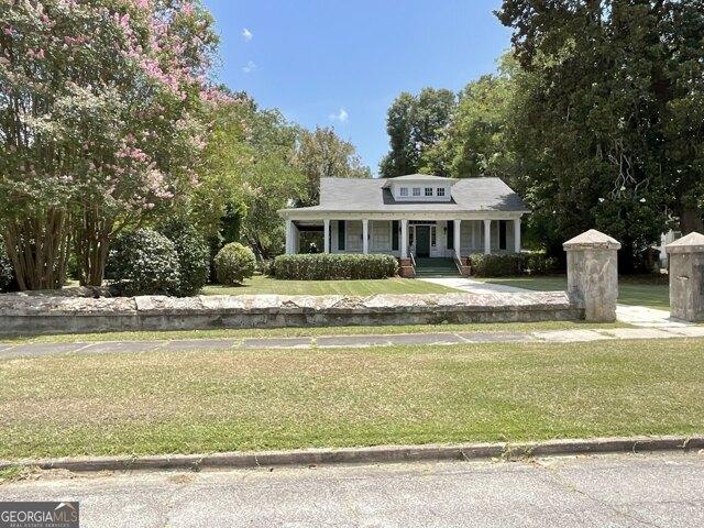 House for sale in Hawkinsville