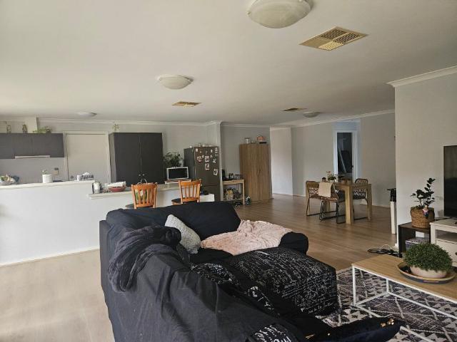 Room for rent in Merriwa, Western Australia