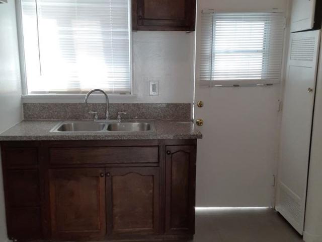 Apartment for rent in South Gate, California