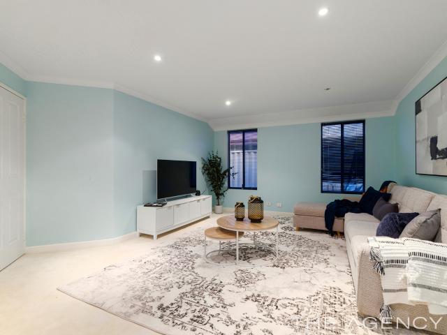 House for sale in Cloverdale, Western Australia