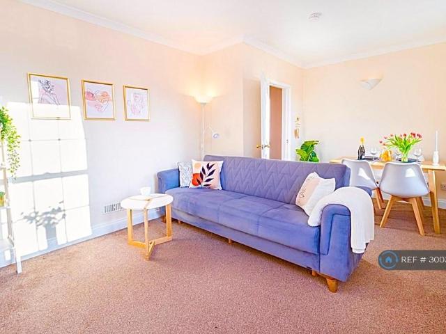 Apartment for rent in Kidbrooke, Greater London