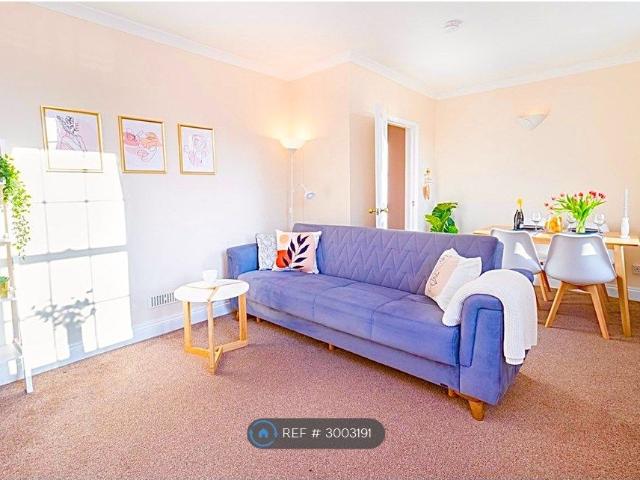 House for rent in Kidbrooke, Greater London
