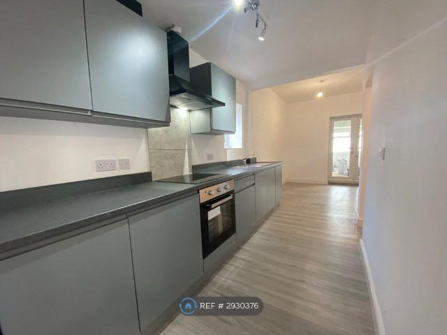 Apartment for rent in Merry Oak, City Of Southampton