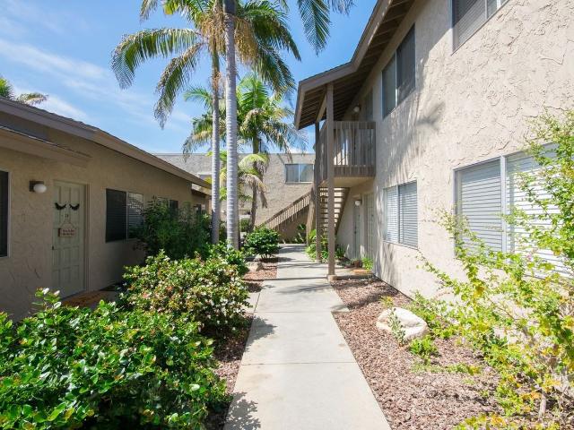Apartment for rent in Carlsbad, California