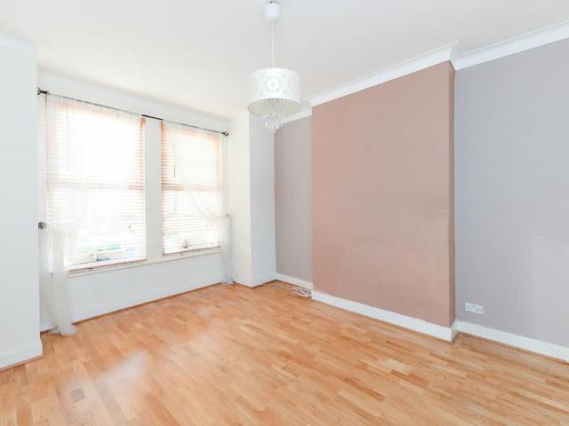 Apartment for rent in London Borough of Croydon, Thornton Heath
