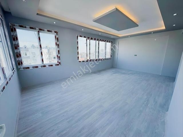 Mersin, Akdeniz içerisinde satılık mülk