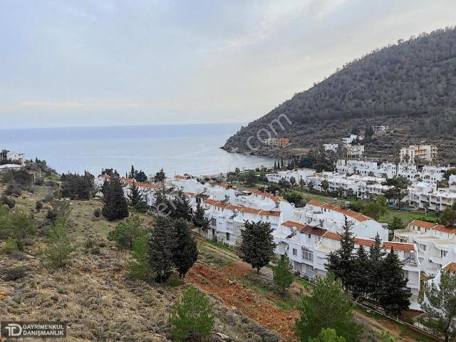 Aydincik içerisinde satılık Villa