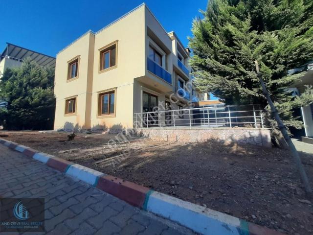 Mezitli içerisinde satılık Villa