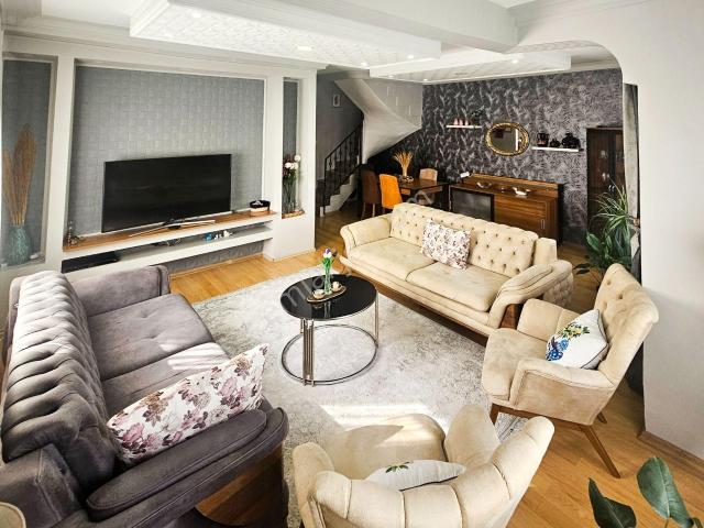 Toroslar içerisinde satılık Villa