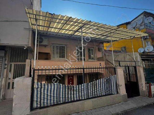 Konak, İzmir içerisinde satılık Villa