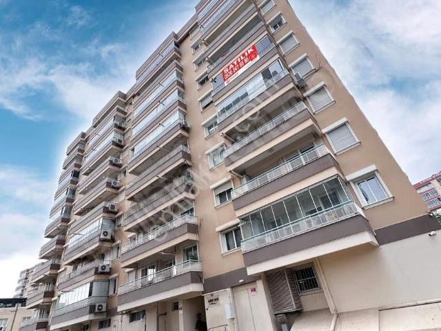 Bayrakli, İzmir içerisinde satılık mülk