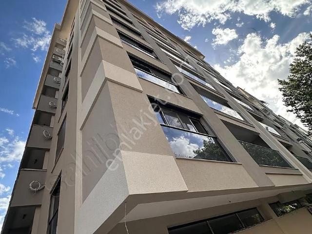 Karşiyaka, İzmir içerisinde satılık mülk
