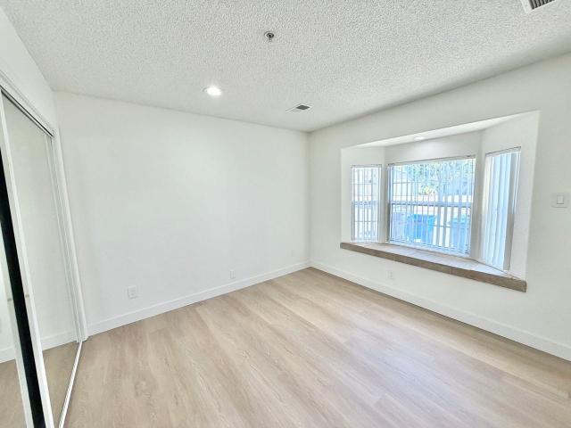 Apartment for rent in Cypress, California