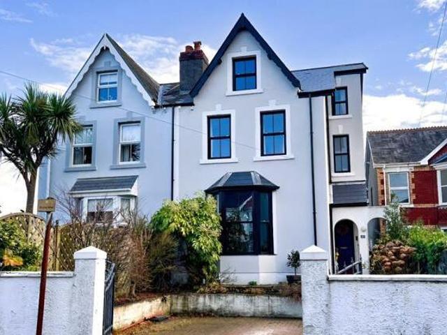 House for sale in Mid Glamorgan, Cymru / Wales