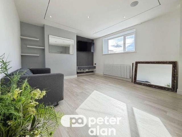 Apartment for rent in Coryton, Cardiff