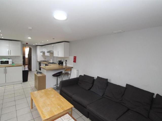 House for rent in Falcon Lodge, Wales