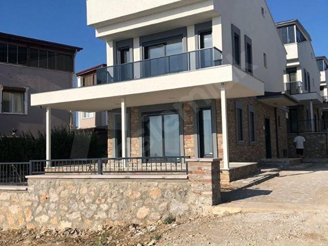 Burhaniye, Balikesir içerisinde satılık Villa