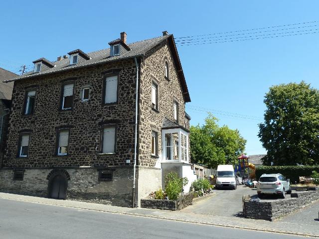 Villa kaufen in Mertloch, Rheinland-Pfalz