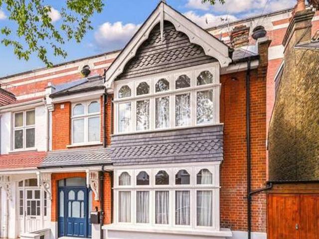 House for sale in Lyons, Greater London
