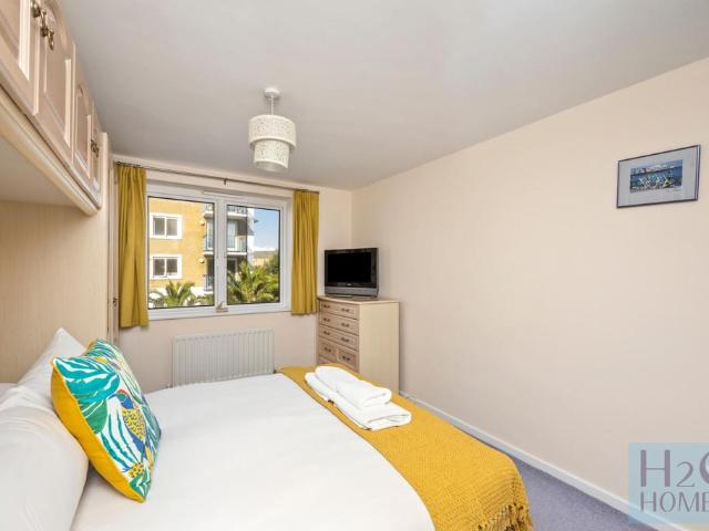 Apartment for rent in Roedean