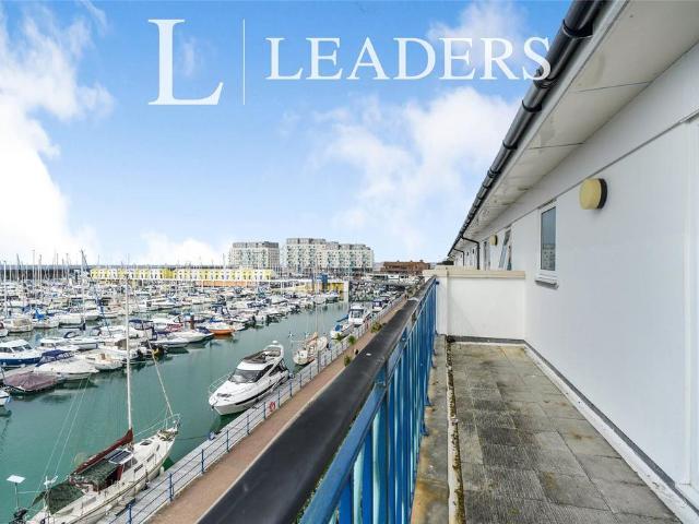 Apartment for rent in Roedean