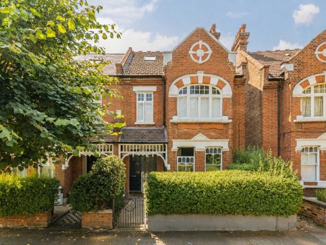 House for rent in London Borough of Merton, Merton Park