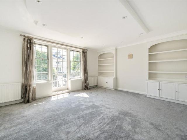 Apartment for rent in Belsize Park, Greater London