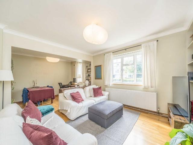 Apartment for rent in Earlsfield, Greater London