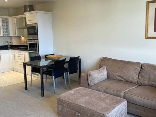 Apartment for rent in London Borough of Merton, South Wimbledon