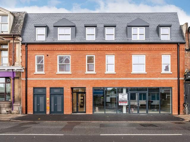 Apartment for rent in London Borough of Merton, South Wimbledon