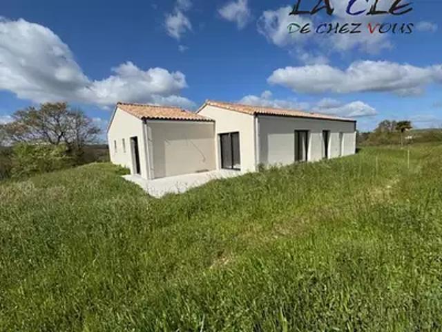 Maison vente à Fontenay-le-Comte, Mervent