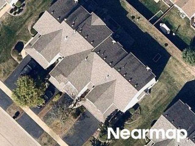 House for sale in Mchenry, Illinois