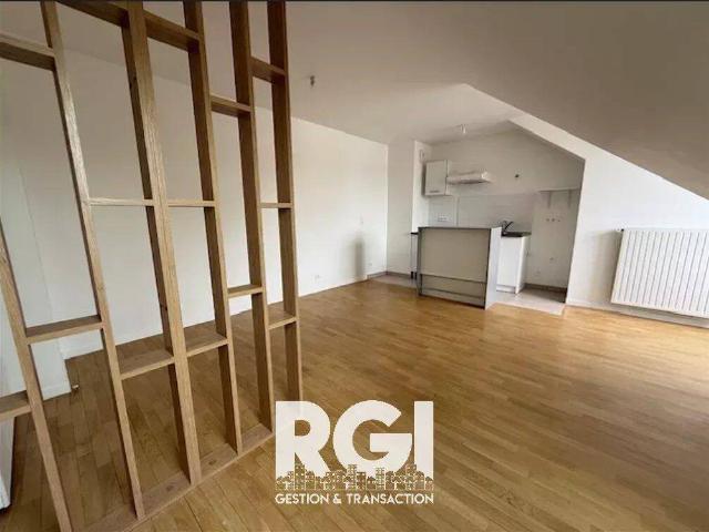 Studio location à Le Mesnil-Saint-Denis, Yvelines