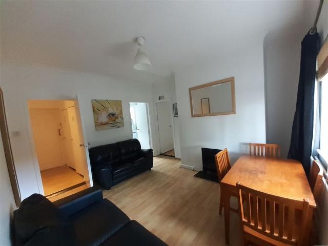 Apartment to rent in Bluebell, North Tipperary