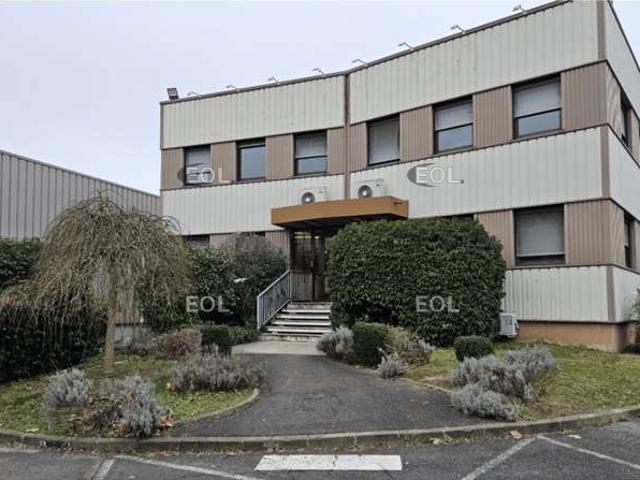Local Commercial location à Torcy, Collégien