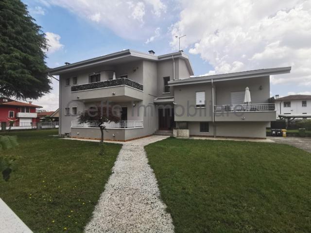 Villa Indipendente in affitto a Mestrino, Veneto
