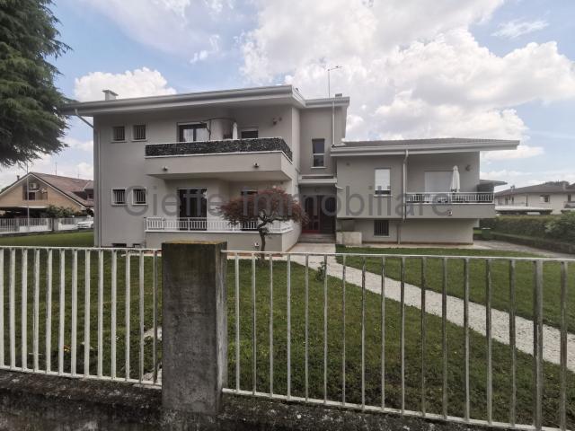 Villa Indipendente in affitto a Mestrino, Veneto