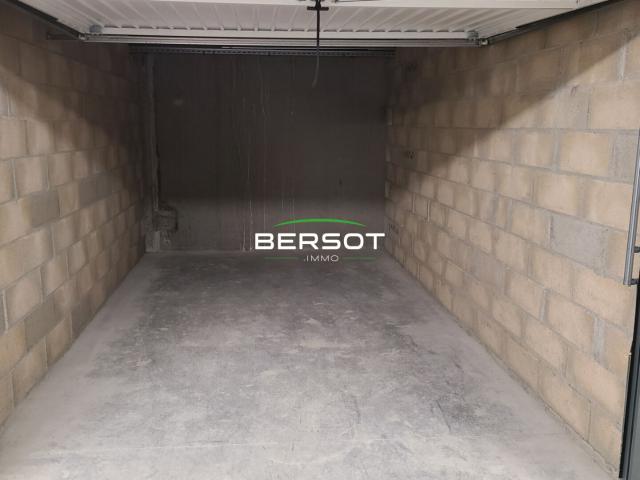 Garage location à Pontarlier, Métabief