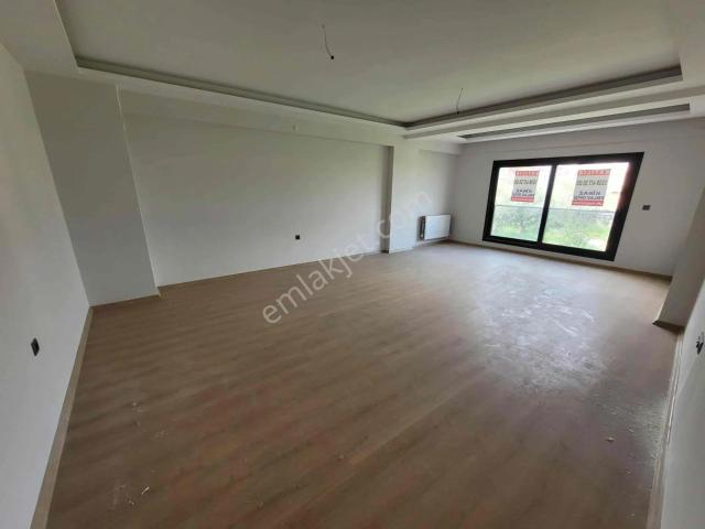 Kiraz, İzmir içerisinde kiralık mülk